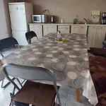 Апартаменты Stai Za Gosti Bazdarovi