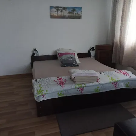 Stai Za Gosti Bazdarovi Lägenhet