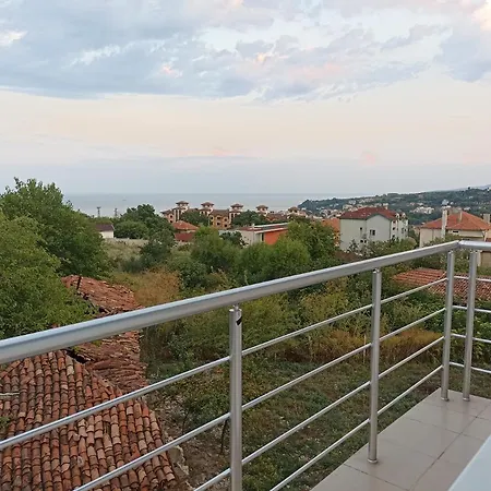 Apartman Stai Za Gosti Bazdarovi *