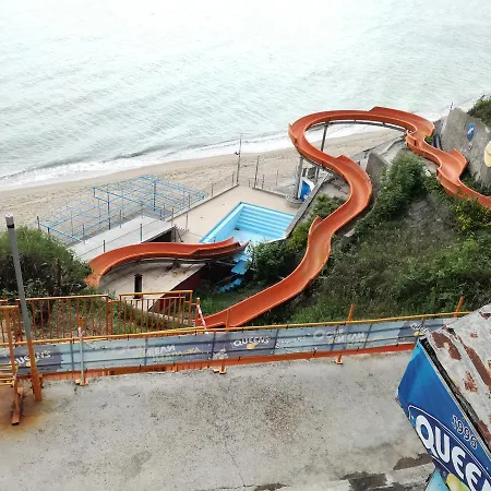 Stai Za Gosti Bazdarovi ビャラ